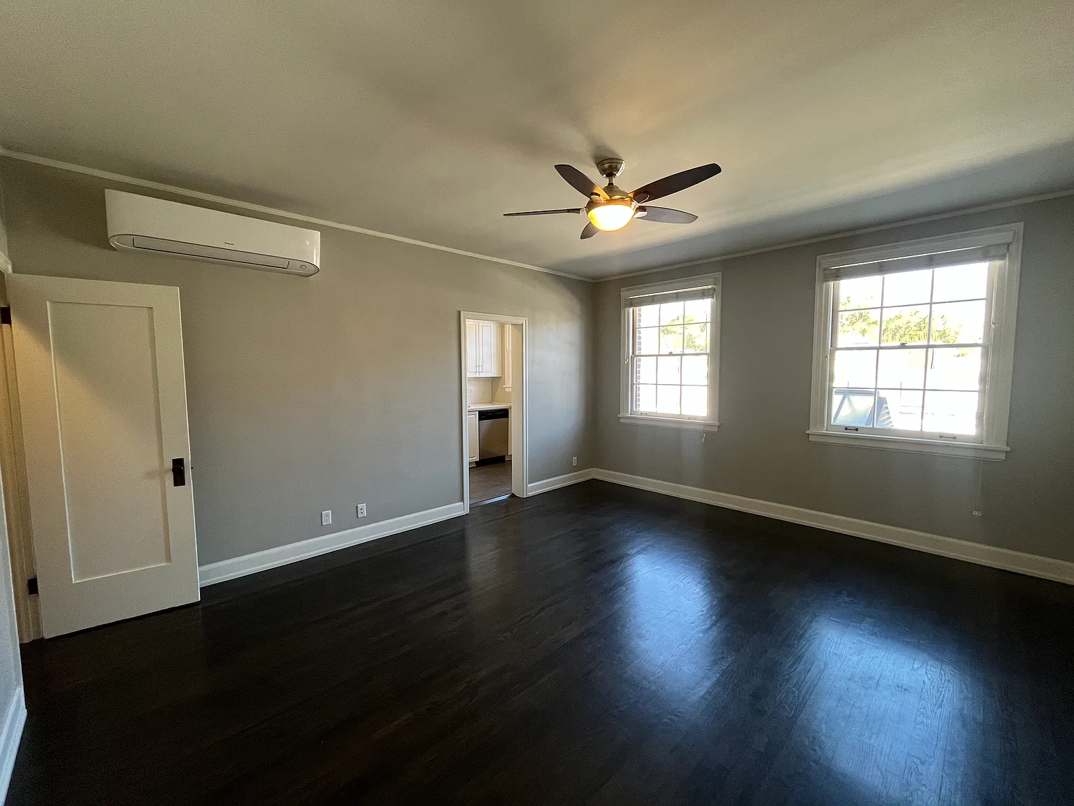 Studio, 601 sqft, $1,995 — Photo 3