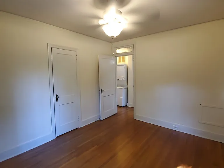 4547 Oxford Rd — Photo 13