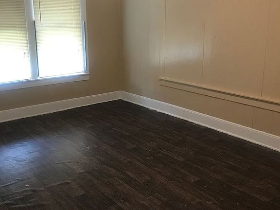 5th image of 3405 Avenue E