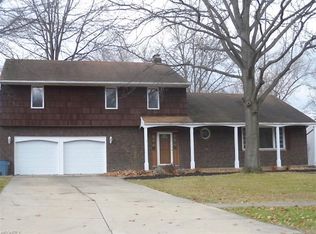 20684 Chestnut Dr, Strongsville, OH 44149