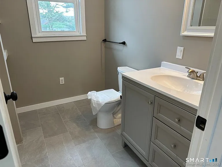 44 S Elm St — Photo 11