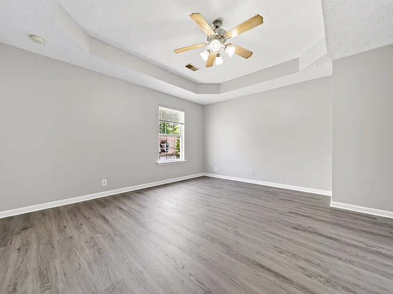 998 Tom Hailey Blvd — Photo 40