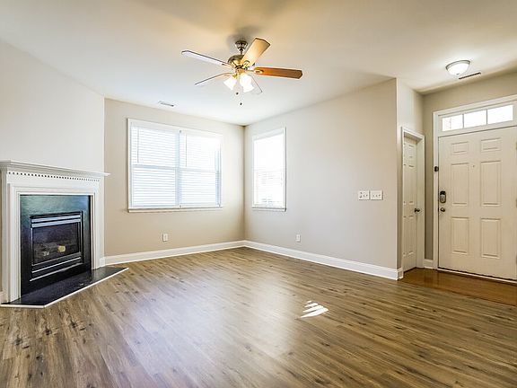 5th image of 674 Averasboro Dr