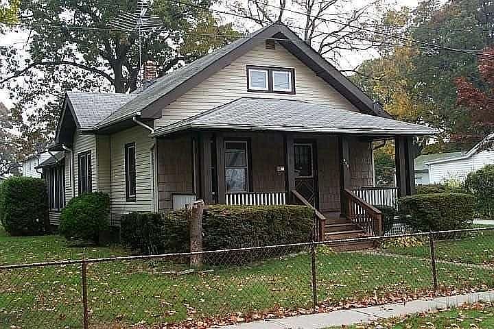 1st image of 469 Woodbine St