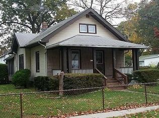 469 Woodbine St, Uniondale, NY 11553
