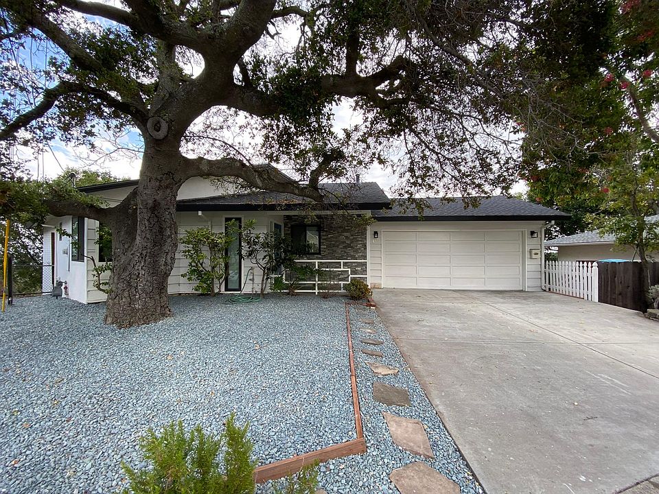 1st image of 15 Camino Vista Ct