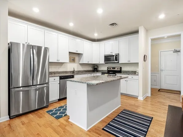 90 Trotter Rd Unit 309, South Weymouth, MA 02190