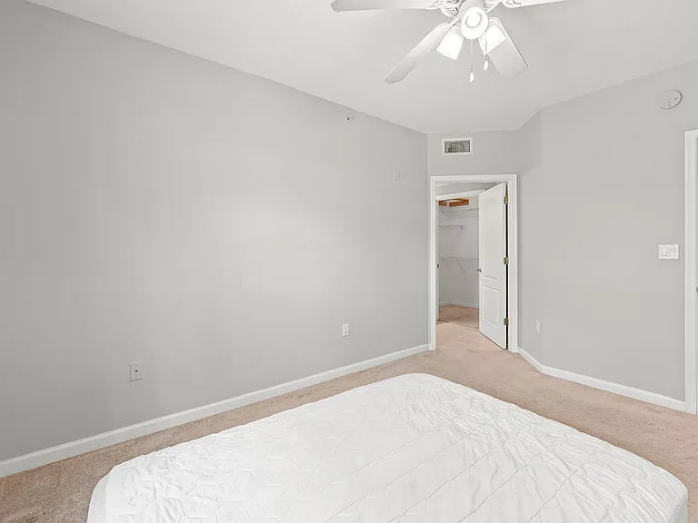 5060 Fairways Cir #F101 — Photo 27