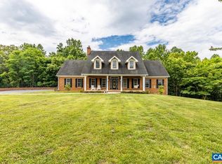 50 Oak Ridge Dr, Stanardsville, VA 22973