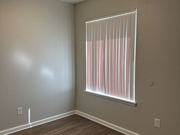 4th image of 7 Cantril St APT C