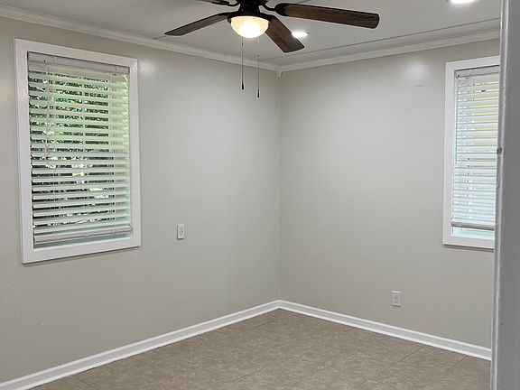 3rd image of 116 Anderson St #116