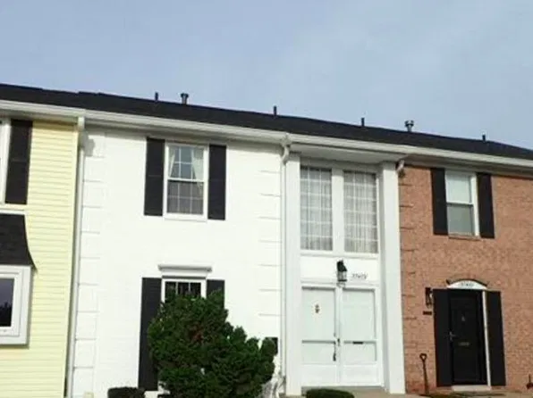 37479 Charter Oaks Blvd, Clinton Township, MI 48036