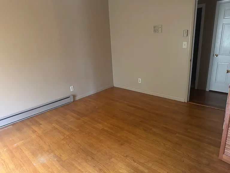 821 Georgia St — Photo 7