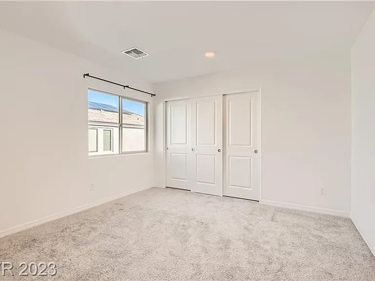 7037 Sunland Ave — Photo 9