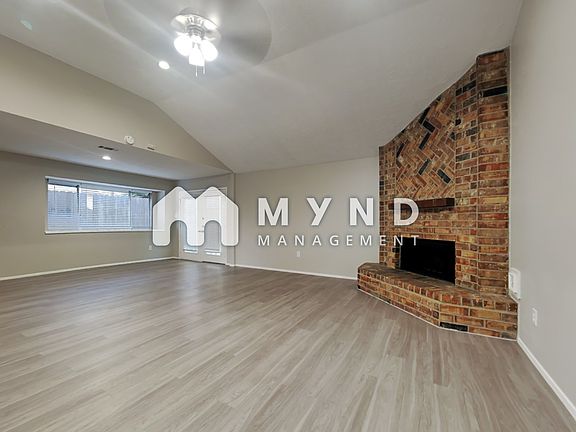 3rd image of 19010 Pine Trace Ct