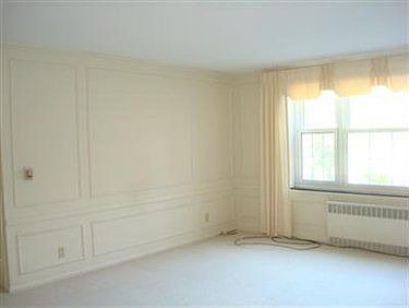 5th image of 19101 Van Aken Blvd APT 227