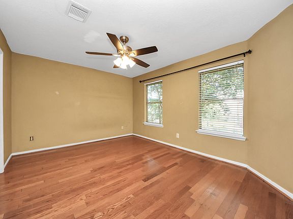 5th image of 23003 Governorshire Dr