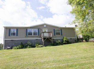 1015 Woodrow Rd, Christiansburg, VA 24073