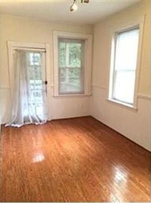 2nd image of 26 Park Vale Ave #Ooo7