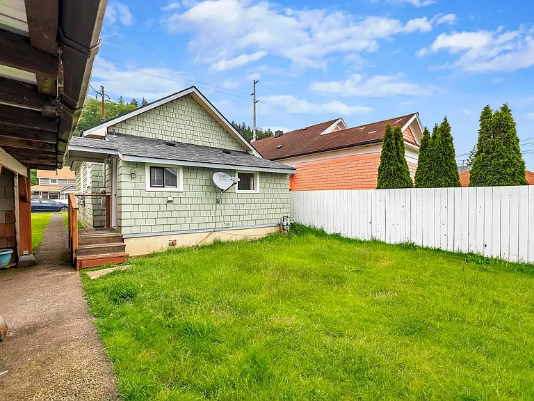 2612 Cherry St — Photo 17