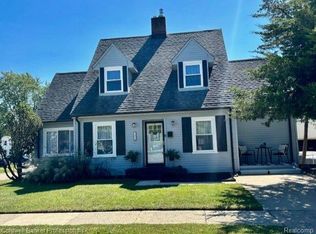 25811 Gibraltar Rd, Flat Rock, MI 48134