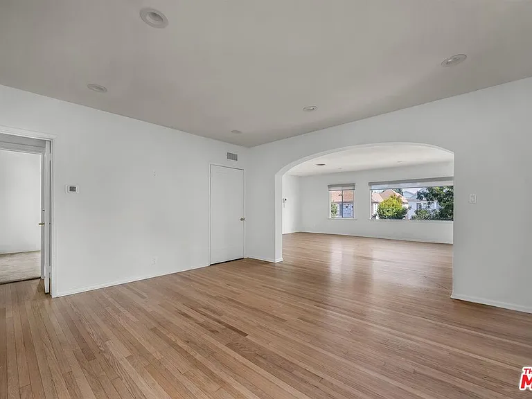 157 S Elm Dr — Photo 5
