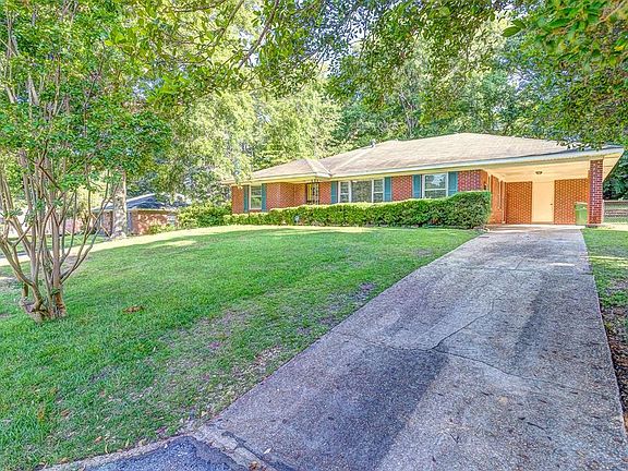 3rd image of 4001 Marquette Dr
