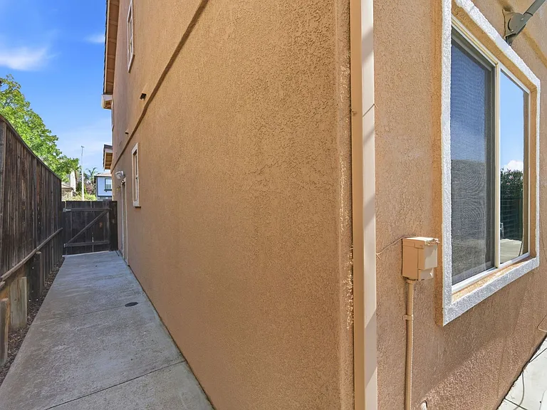 5486 Benttree Way — Photo 43