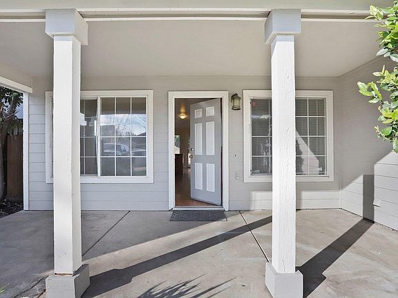 5th image of 1761 Toiyabe Ln