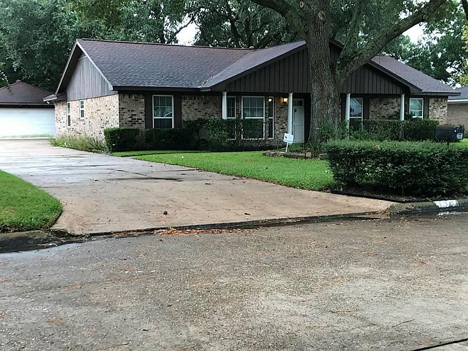 1st image of 111 W Sherwood Dr