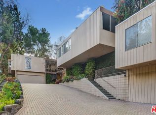 1131 Tower Rd, Beverly Hills, CA 90210