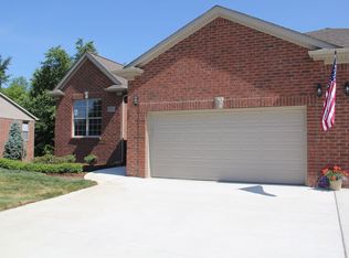 12064 Twin Brook Dr, Romeo, MI 48065