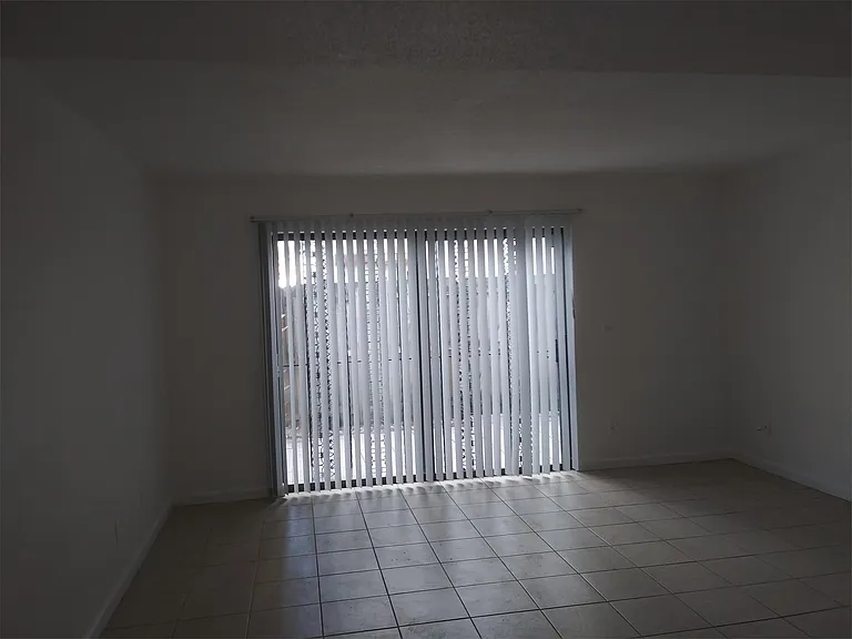 625 N Halifax Ave #6 — Photo 10