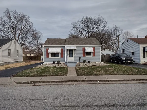 359 12th St, Wood River, IL 62095