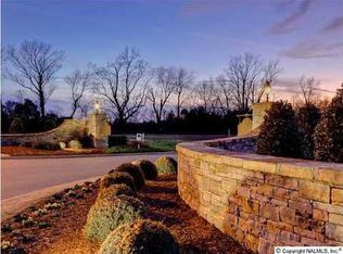 24978 Grovehill Ln, Athens, AL 35613