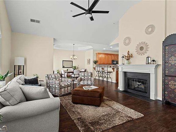 3rd image of 226 Hames Rd Unit 120
