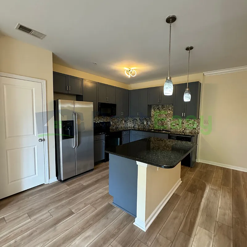 2 bed, 2.0 bath, 1084 sqft, $2,095 — Photo 3