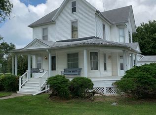 1943 140th St, Cameron, IL 61423
