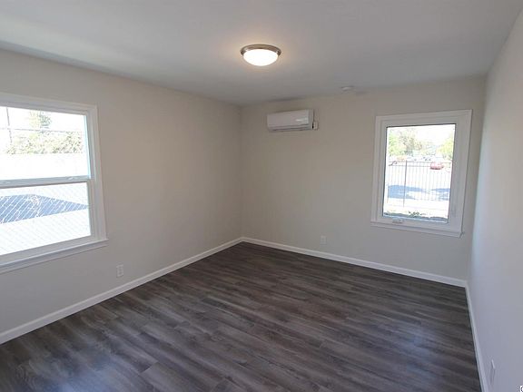 4th image of 12160 Burbank Blvd