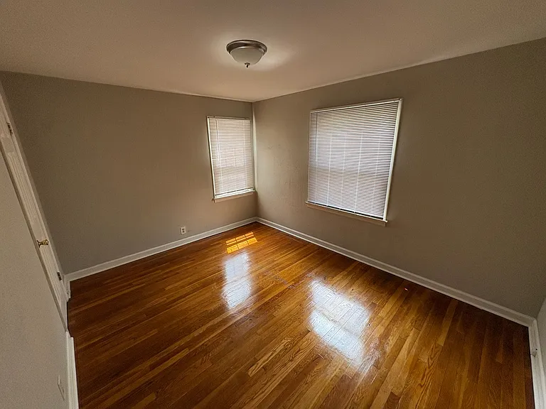 1263 Roxton Dr — Photo 5