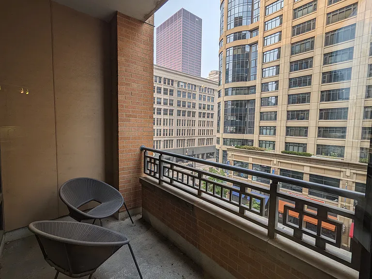 Balcony_06282023