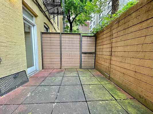 Rented by Douglas Elliman | media 29