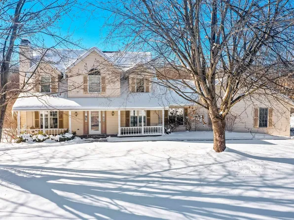 4339 Williamsburg Ct, Green Bay, WI 54313