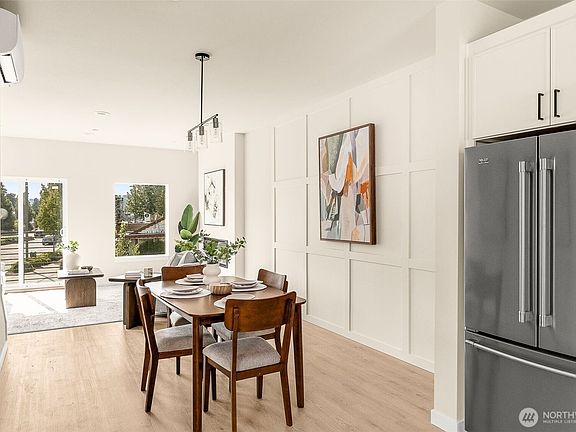 4th image of 7624 NE Bothell Way #102