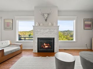 5 Vineyard Dr, San Rafael, CA 94901