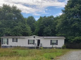 83 Northwood Cir, Colbert, GA 30628