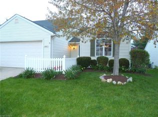 16642 Lake Circle Dr, Strongsville, OH 44136