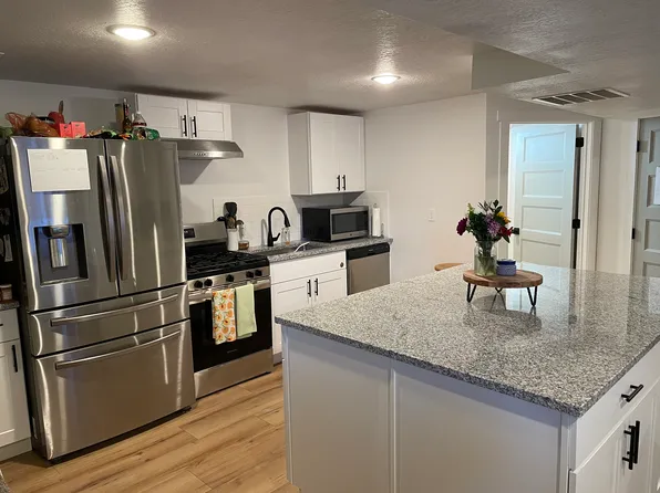 9164 S 220 E, Sandy, UT 84070