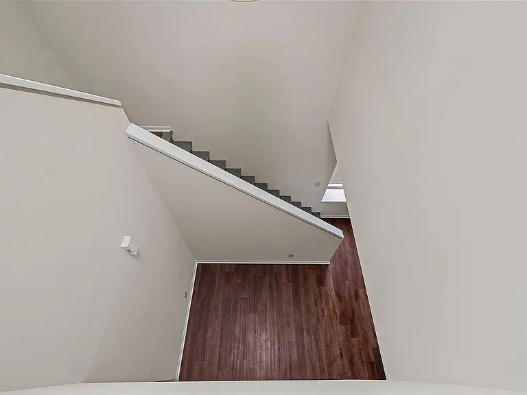 3901 Folsom Ave — Photo 11