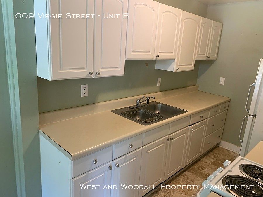 1st image of 1009 Virgie St #B
